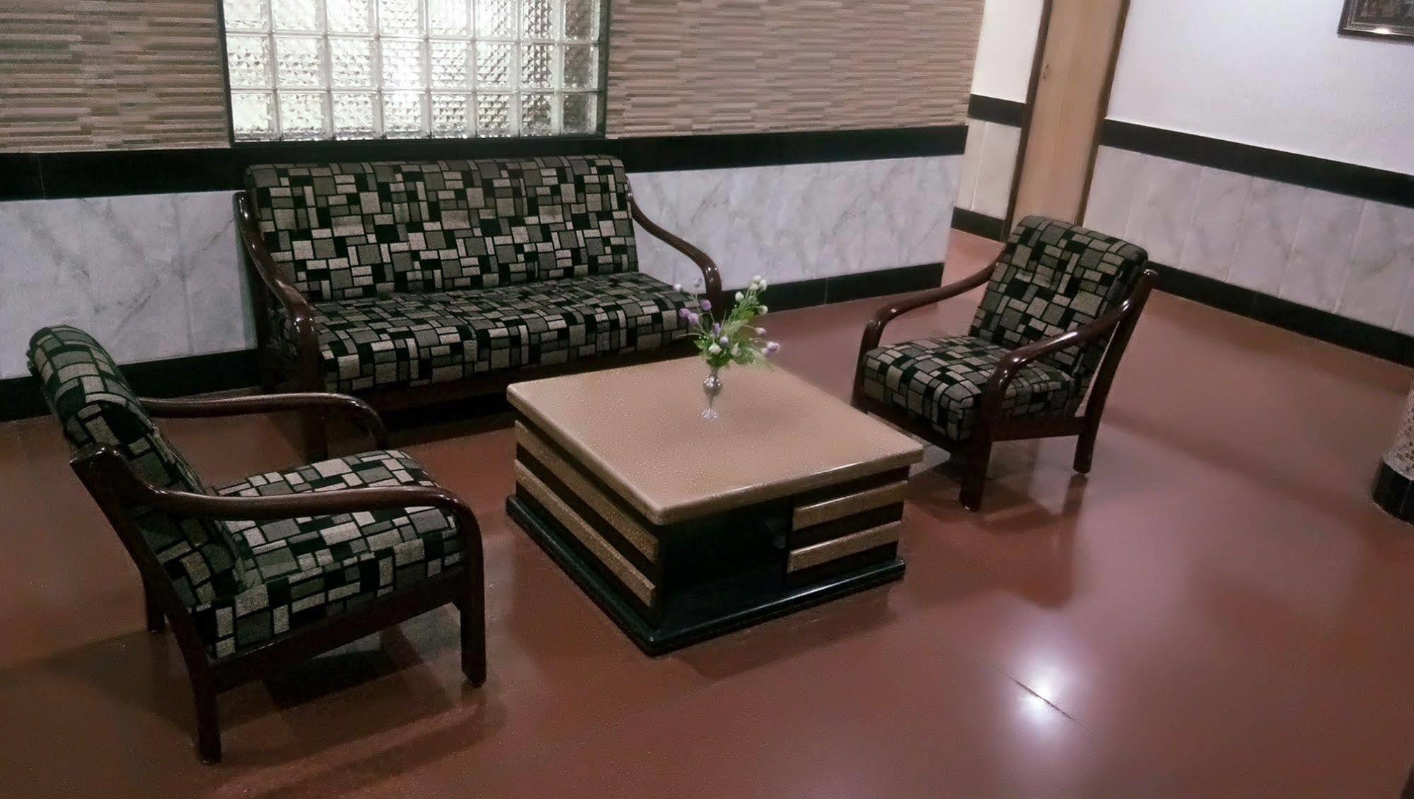 Hotel Arch Manor Deluxe Bhopal Buitenkant foto